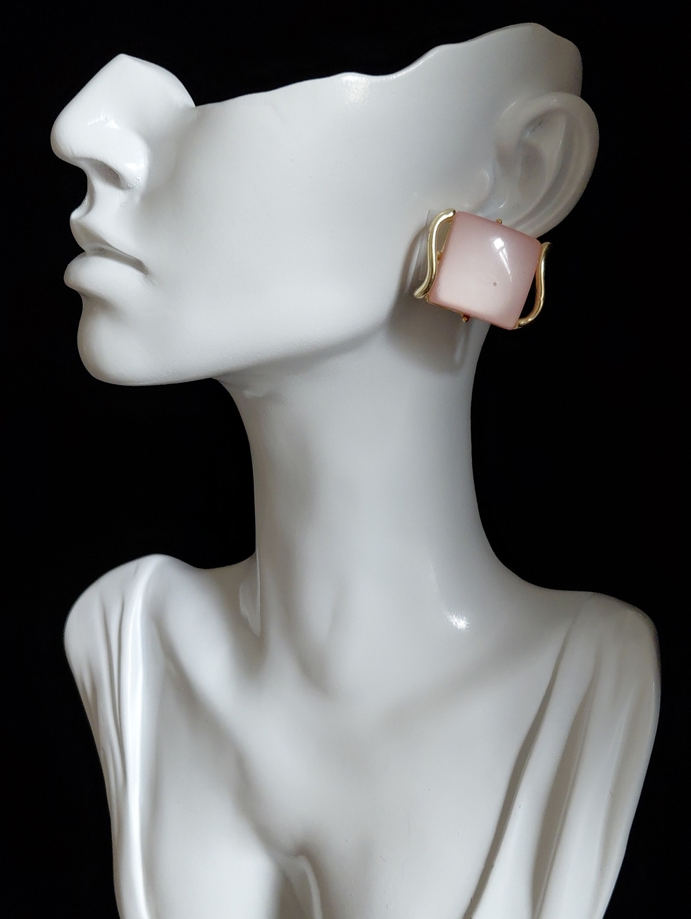 Vintage CORO Pink Thermoset Gold Tone Clip-On Earrings 1”